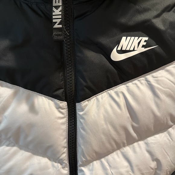 Nike youth puffer jacket hooded insulated chevron medium - Picture 4 of 6
